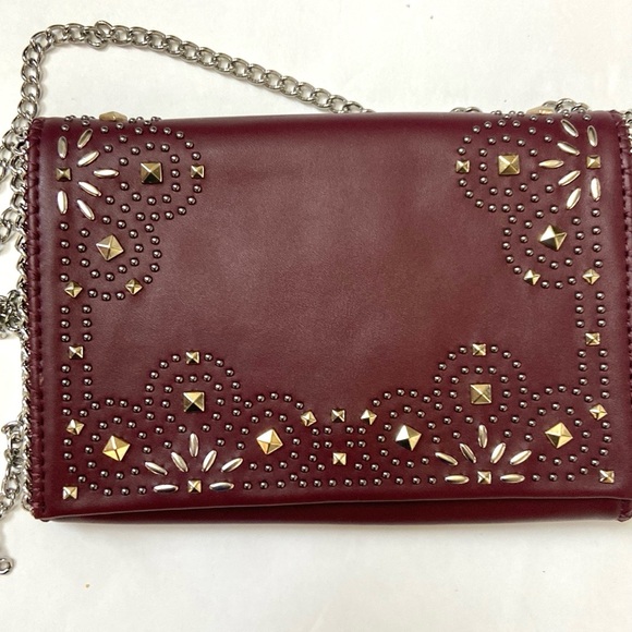 NWT Chelsea28 Burgundy Stem Clutch Crossbody - Picture 8 of 15